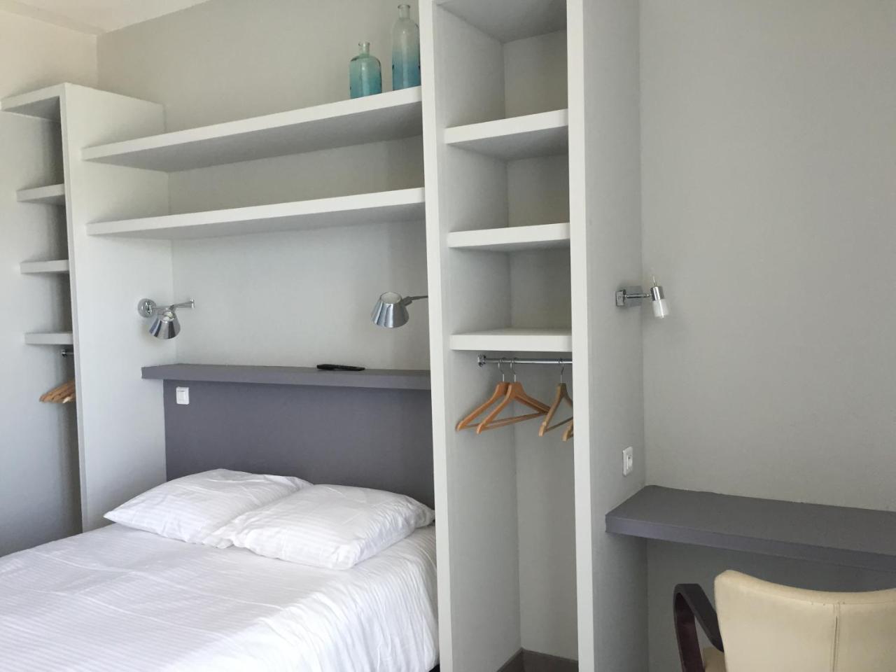 Le Cannier Hotel La Seyne-sur-Mer Bagian luar foto